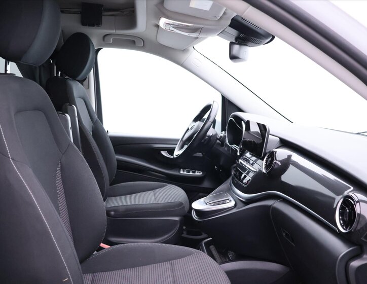 Mercedes-Benz Třídy V 21