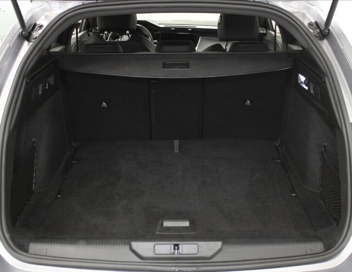 Peugeot 308 Kombi 1,2 l 96 kw