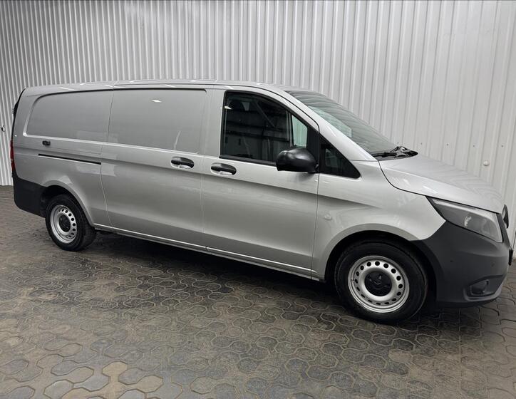 Mercedes-Benz Vito 11
