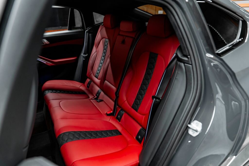 BMW X6 SUV 4,4 l 460 kw