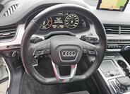 Audi Q7 11