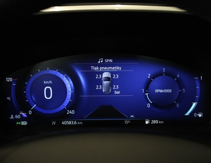 Ford Kuga SUV 1,5 l 88 kw