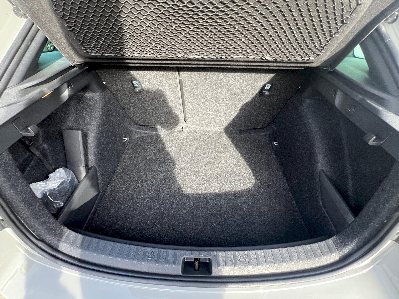 Škoda Scala Hatchback 1,0 l 85 kw