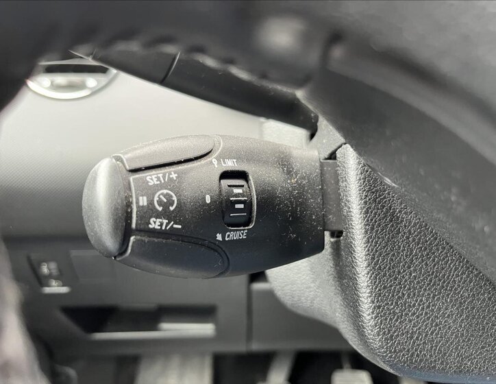 Peugeot 308 Hatchback 1,4 l 72 kw