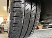 Volkswagen Caravelle 23