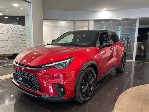 Lexus LBX SUV 1,5 l 100 kw