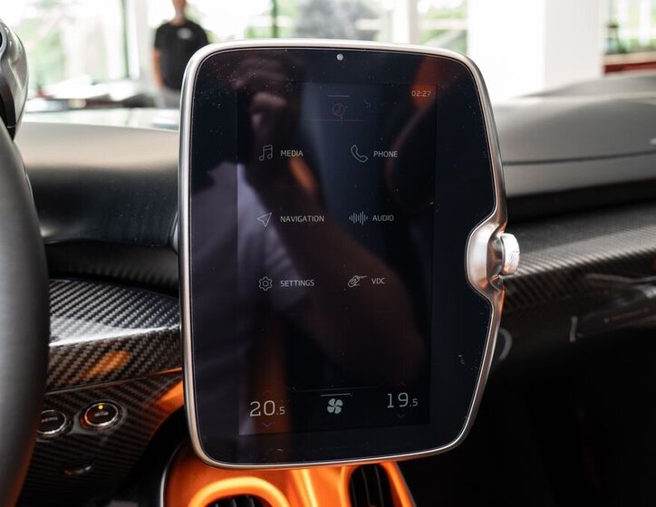 McLaren Elva Kabriolet 4,0 l 600 kw