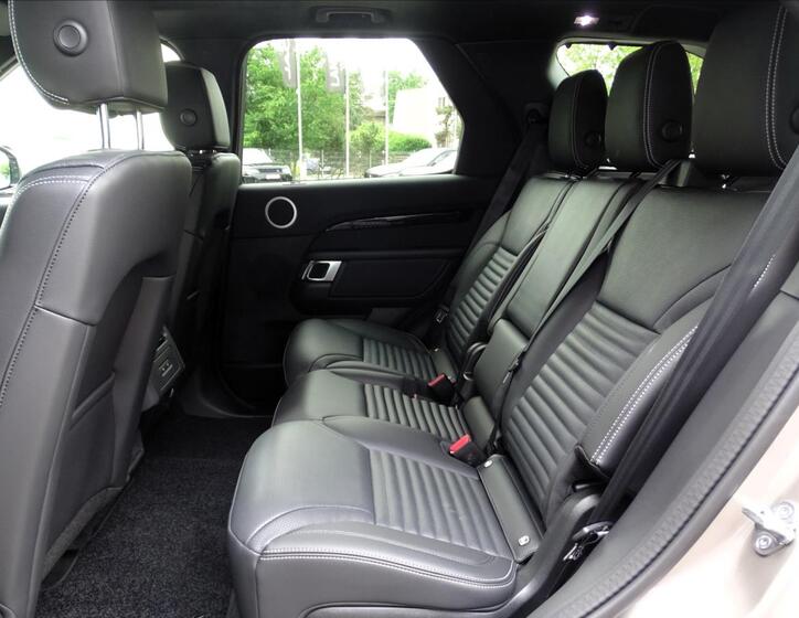 Land Rover Discovery 18