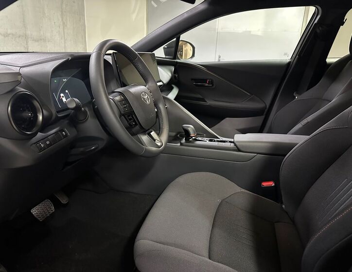 Toyota C-HR Hatchback 1,8 l 90 kw