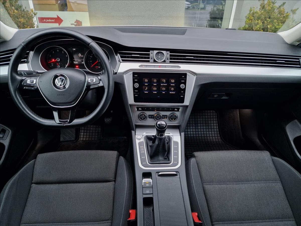 Volkswagen Passat Kombi 1,4 l 110 kw