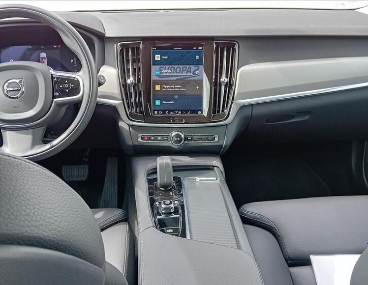 Volvo V90 18
