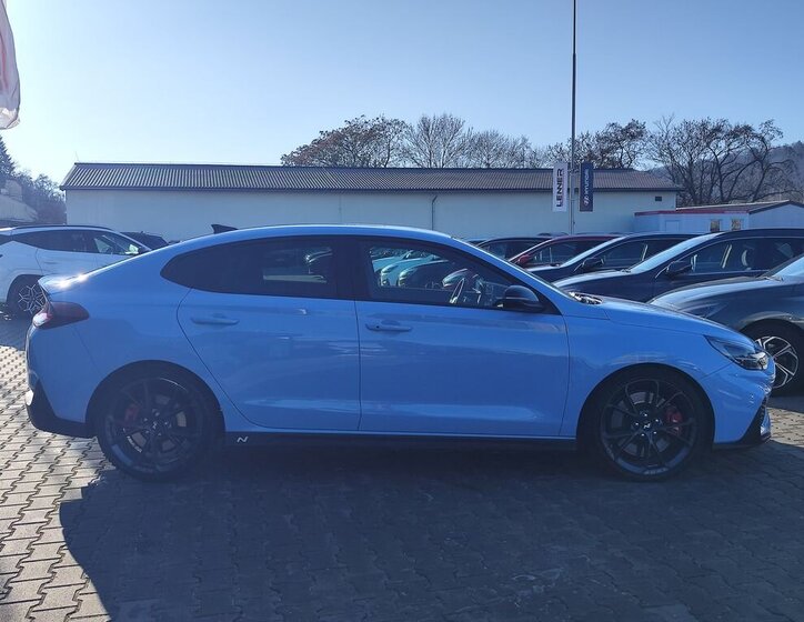 Hyundai i30 Liftback 2,0 l 206 kw