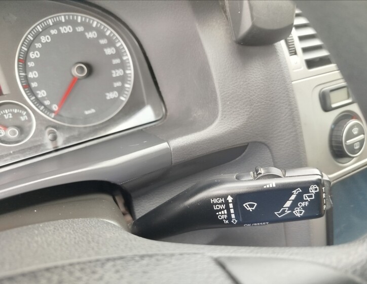 Volkswagen Touran 17