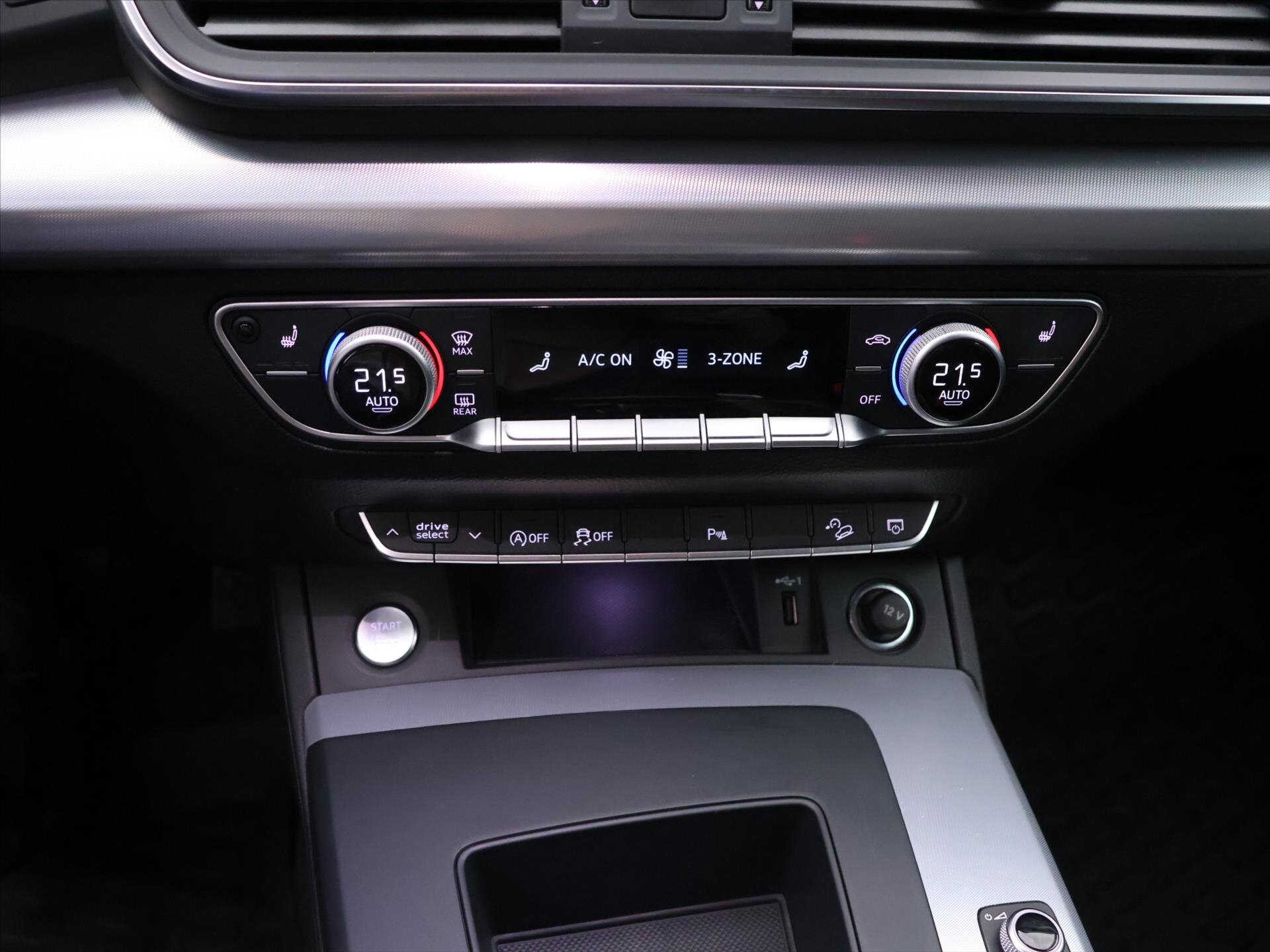 Audi Q5 SUV / Terénní 2,0 l 150 kw