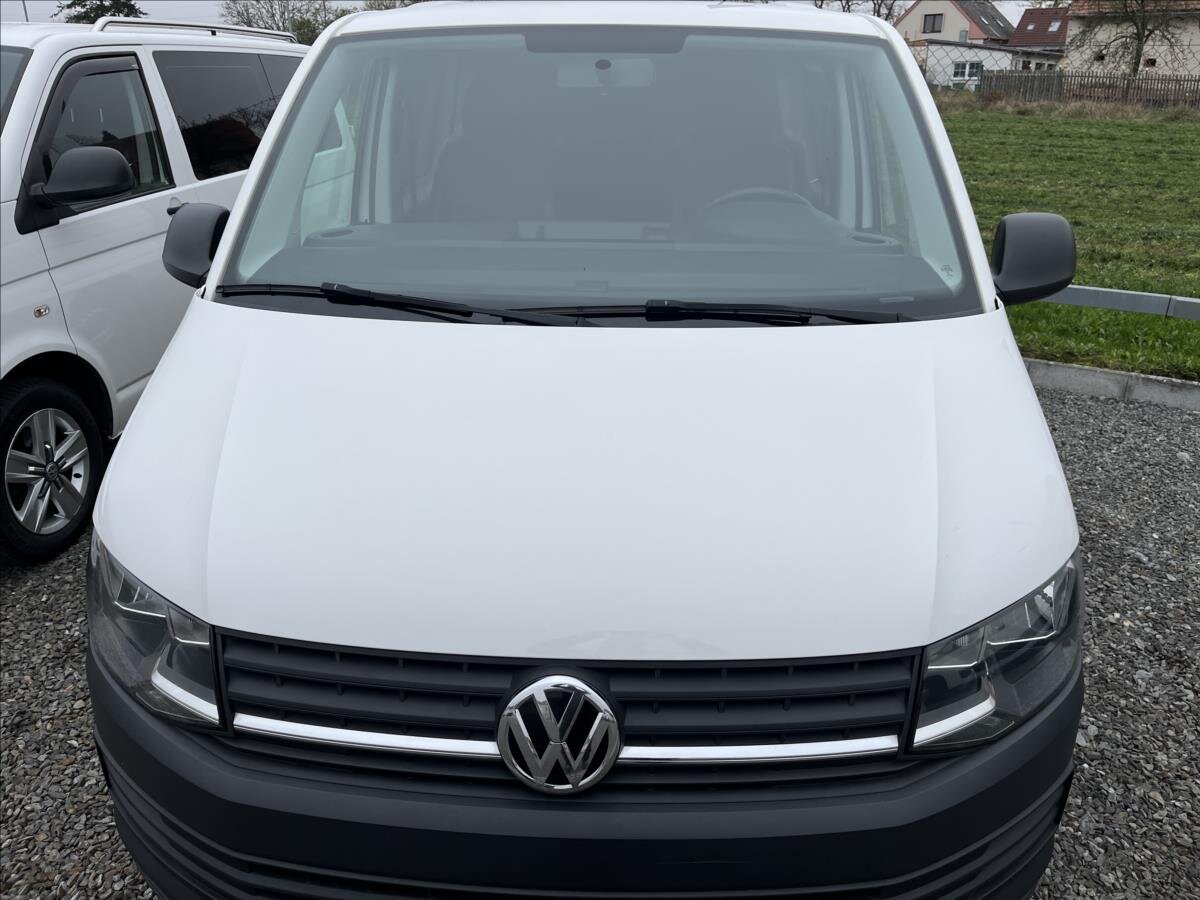 Volkswagen Transporter Kombi 2,0 l 62 kw