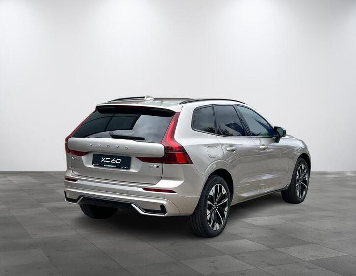 Volvo XC60 4