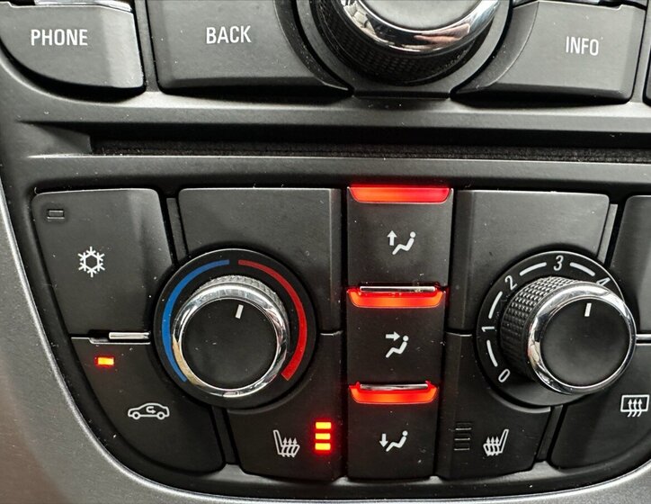 Opel Astra Hatchback 1,6 l 85 kw