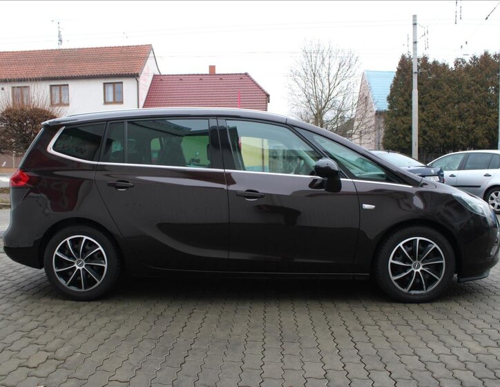 Opel Zafira Kombi 2,0 l 121 kw