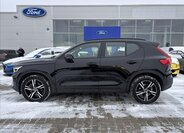 Volvo XC40 Kombi 2,0 l 145 kw