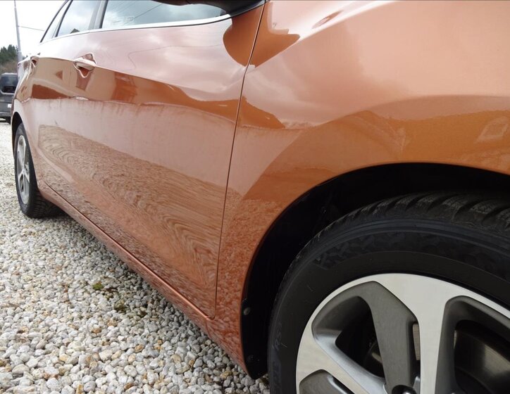 Hyundai i30 Kombi 1,6 l 99 kw