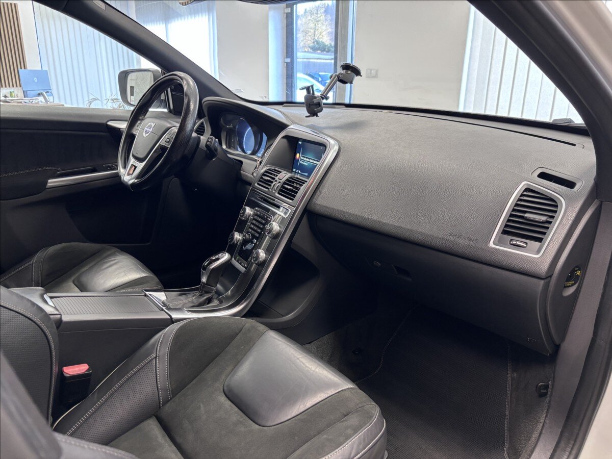 Volvo XC60 Kombi 2,4 l 140 kw