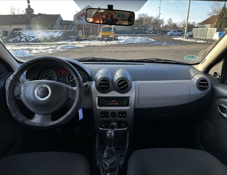Dacia Sandero Hatchback 1,1 l 55 kw