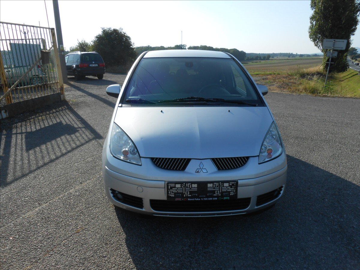 Mitsubishi Colt Hatchback 1,3 l 70 kw