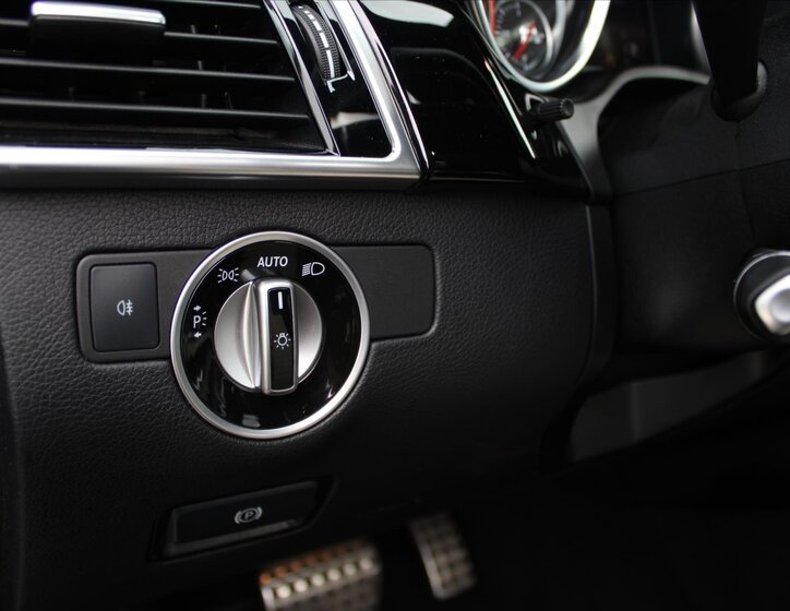 Mercedes-Benz GLE 29