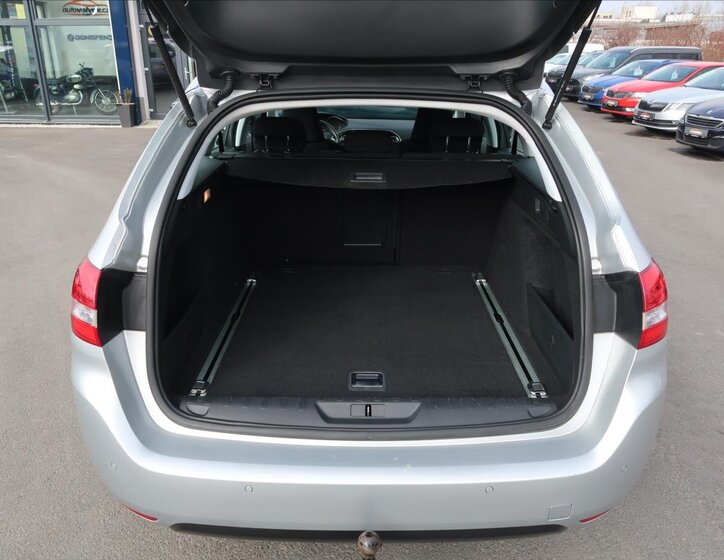 Peugeot 308 Kombi 2,0 l 110 kw