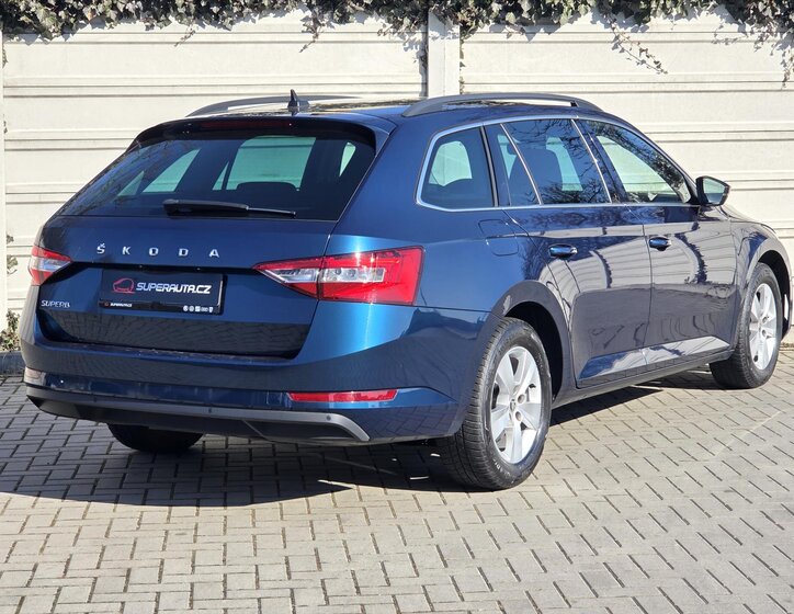 Škoda Superb Kombi 1,5 l 110 kw