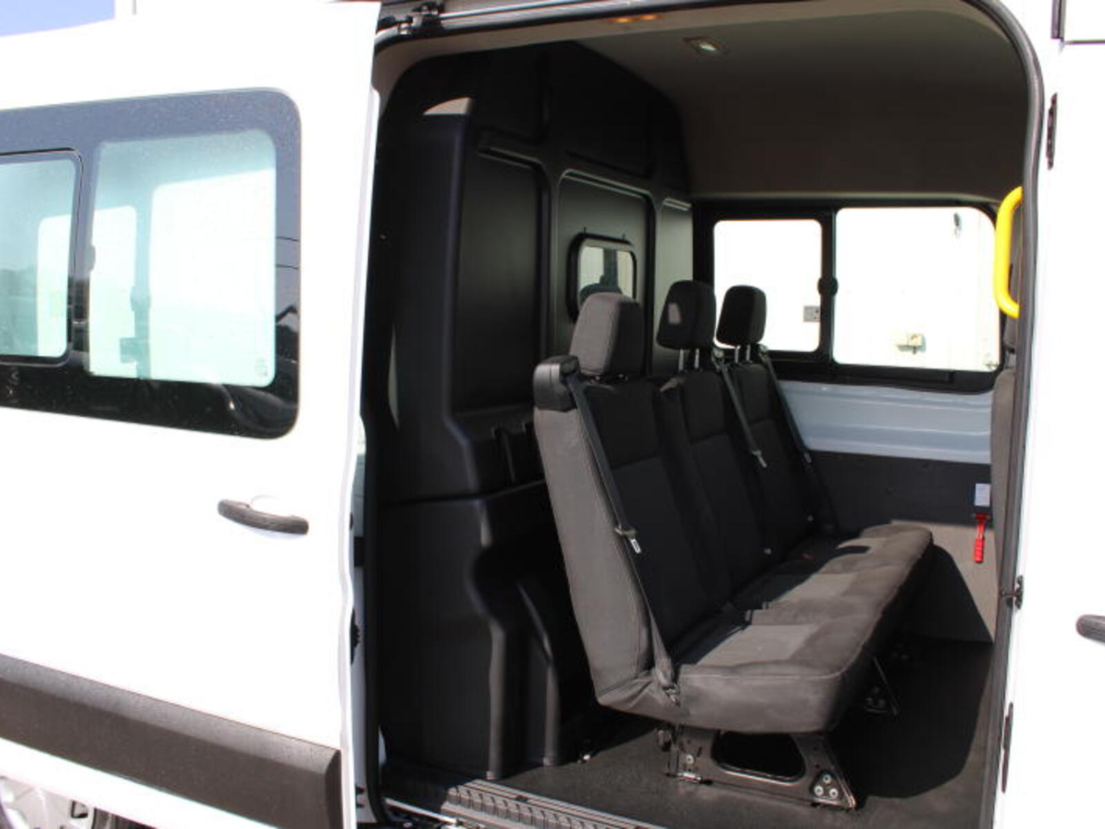 Ford Transit 8