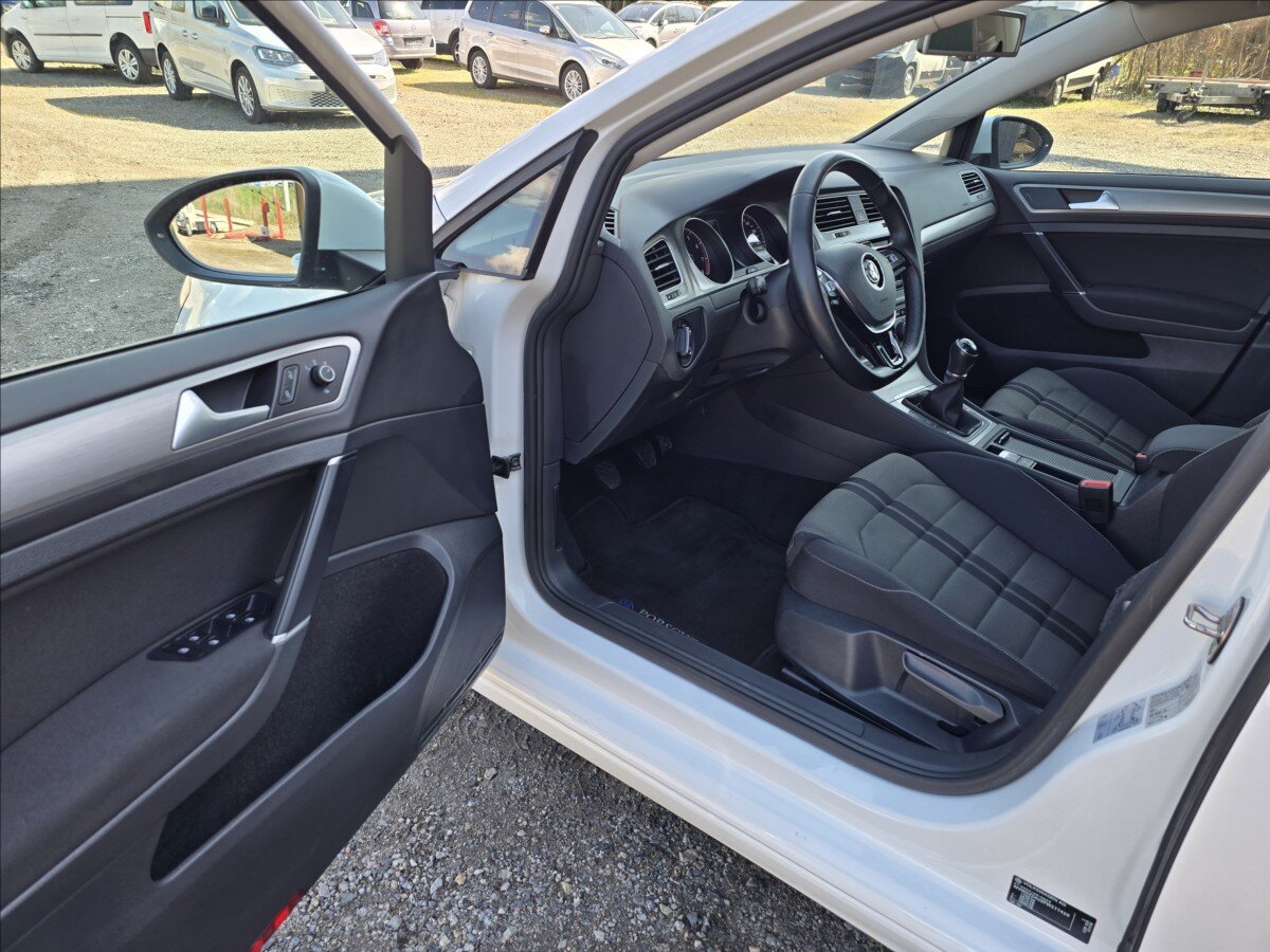 Volkswagen Golf Hatchback 1,2 l 63 kw