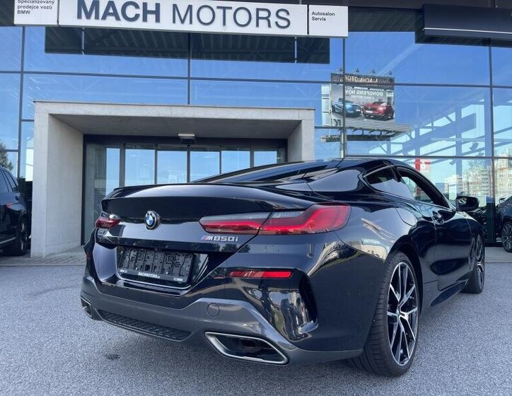 BMW Řada 8 Kupé 4,4 l 390 kw