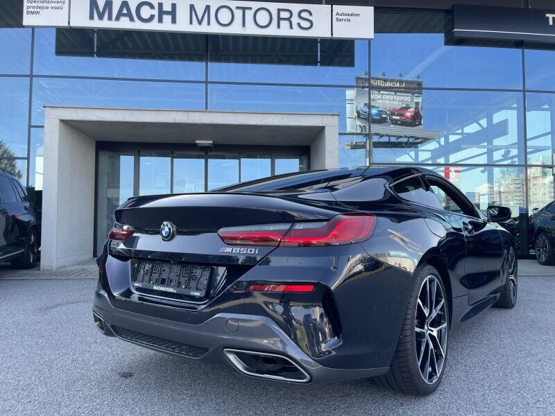 BMW Řada 8 Kupé 4,4 l 390 kw