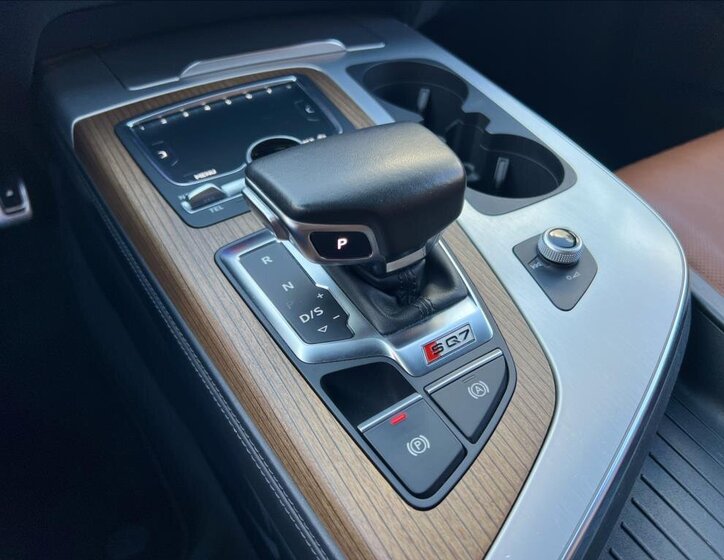 Audi SQ7 SUV / Terénní 4,0 l 320 kw