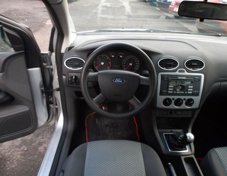 Ford Focus 13