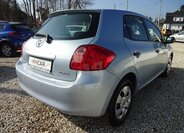 Toyota Auris Hatchback 1,3 l 74 kw
