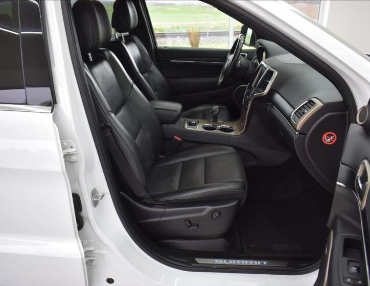 Jeep Grand Cherokee 17