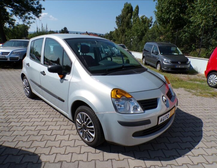 Renault Modus Hatchback 1,1 l 55 kw