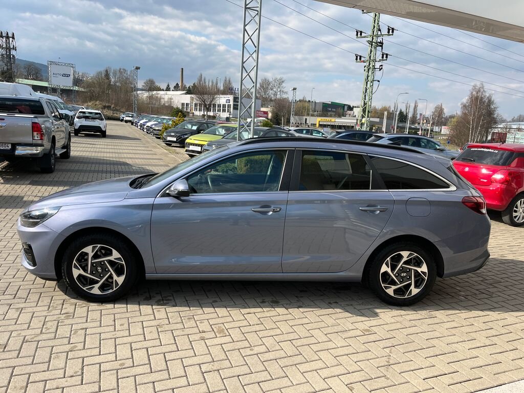 Hyundai i30 Kombi 998,0 73 kw