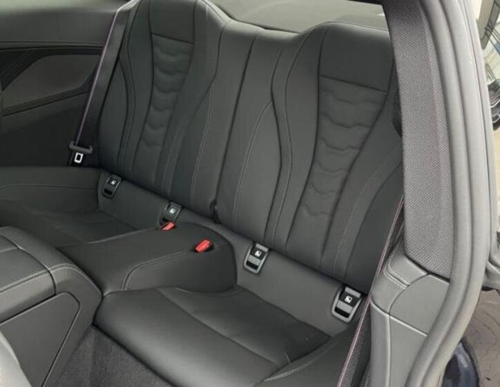 BMW Řada 8 Kupé 4,4 l 390 kw