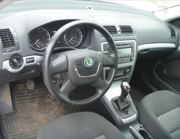 Škoda Octavia 9