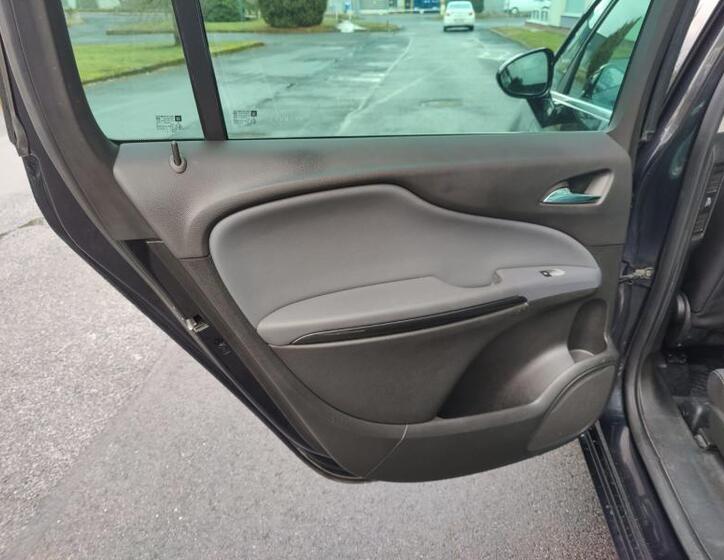 Opel Zafira 12