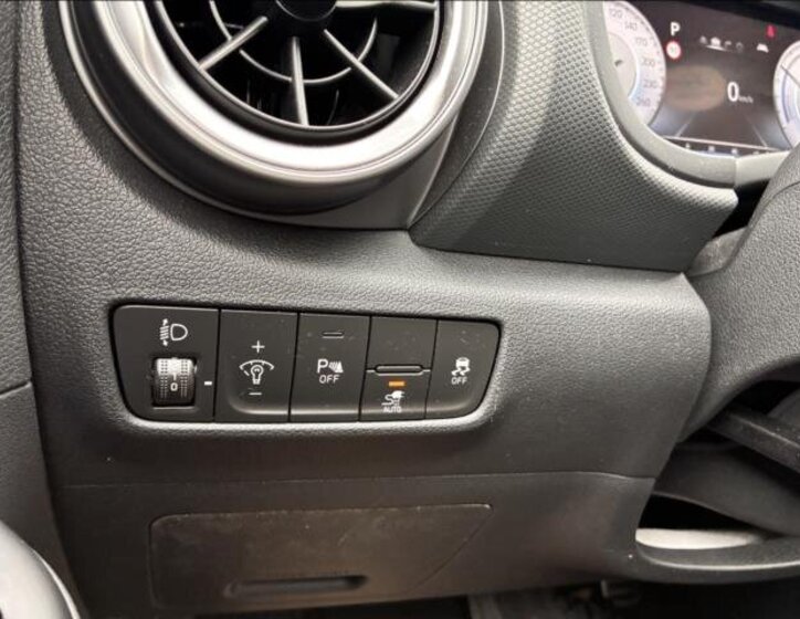 Hyundai Kona SUV / Terénní 0,0 150 kw