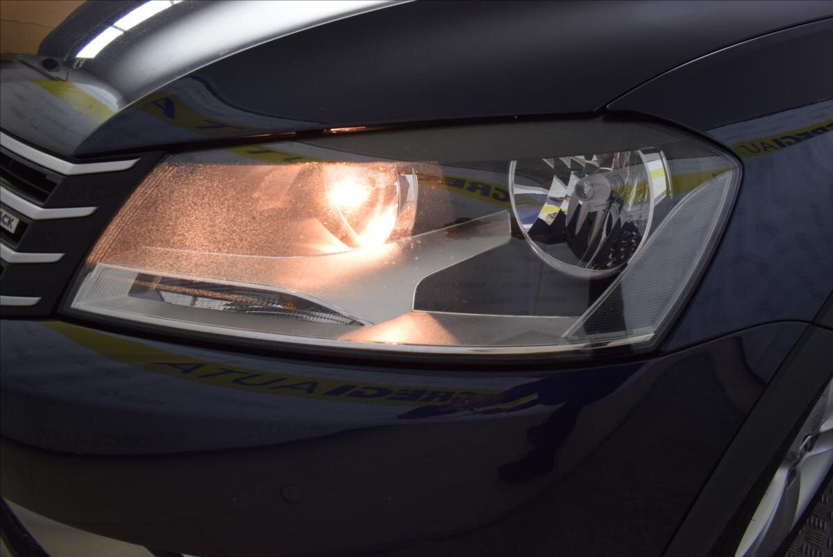 Volkswagen Passat Kombi 2,0 l 103 kw