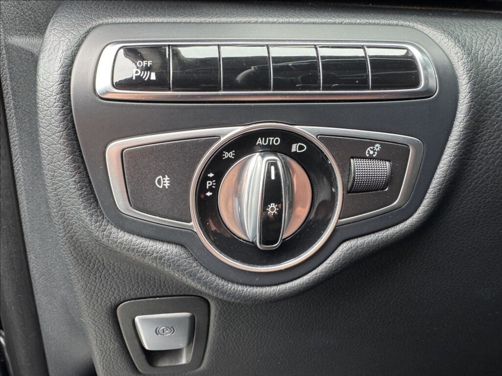 Mercedes-Benz Třídy V Kombi 2,1 l 120 kw