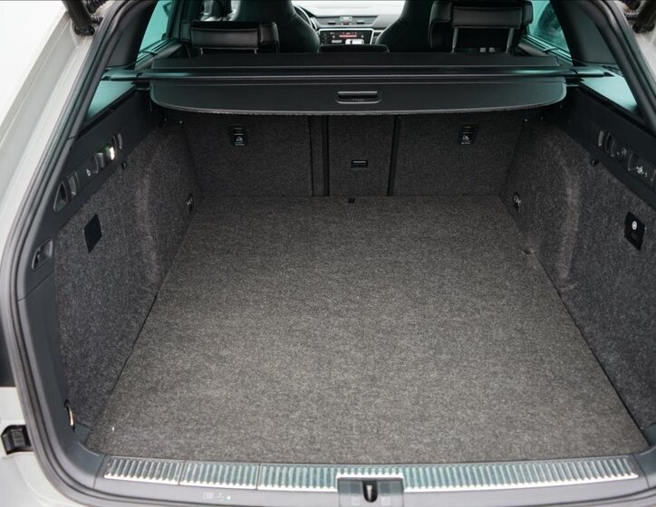 Škoda Superb Kombi 1,4 l 115 kw