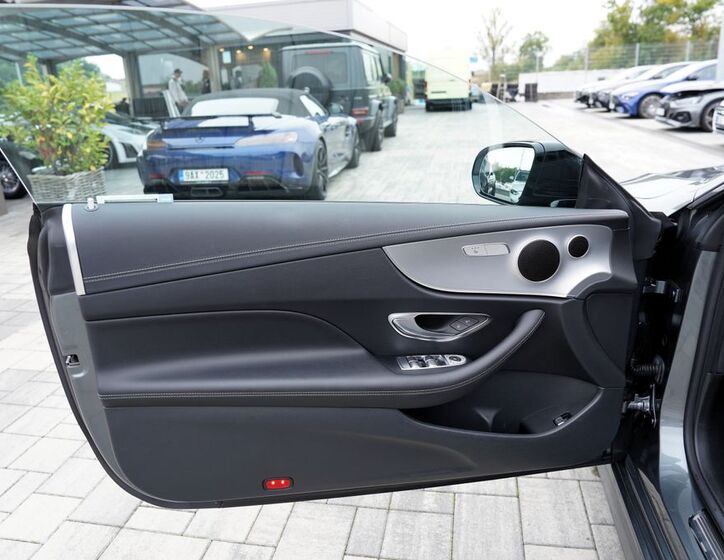 Mercedes-Benz Třídy E 14