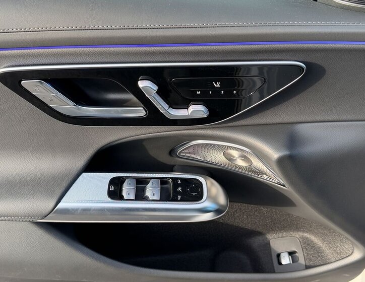 Mercedes-Benz Třídy E Sedan / Limuzína 2,0 l 145 kw