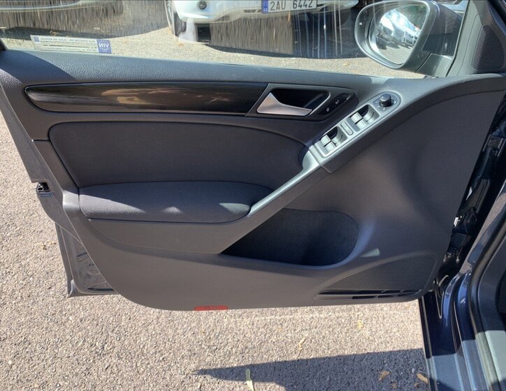 Volkswagen Golf Hatchback 1,2 l 63 kw